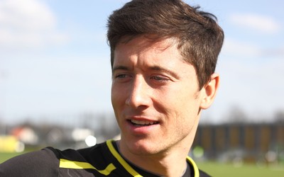 亿博电竞-哈兰德让对手防线彻底失守崩溃